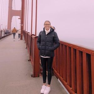 Meet your Posher, Brenna